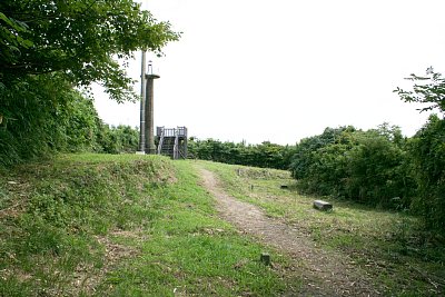 阿尾城本丸跡