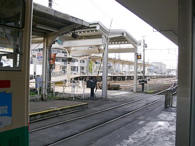 南富山駅ホーム ここから笹津線の電車が発着していました