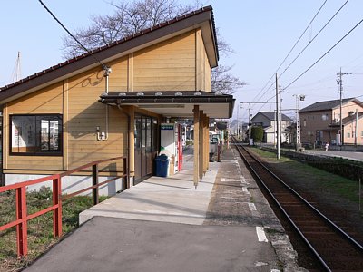 大庄駅ホーム