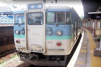 413系