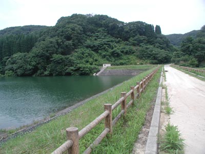 天端から埴生池