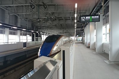 新幹線ホーム