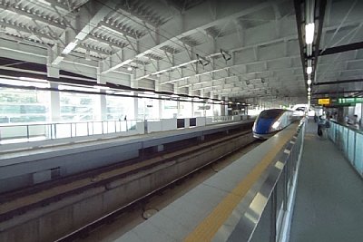 新幹線ホーム