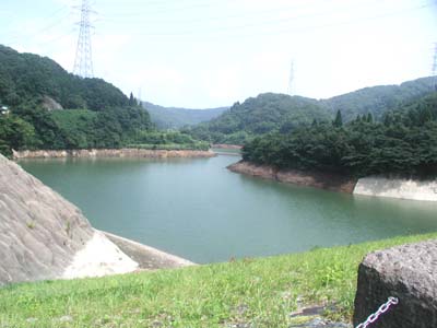 ダム湖