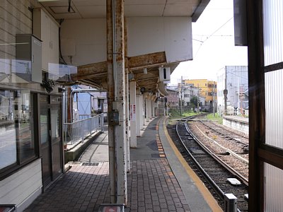 野町駅1番ホーム