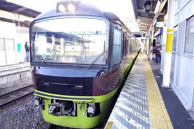 快速「リゾートやまどり」