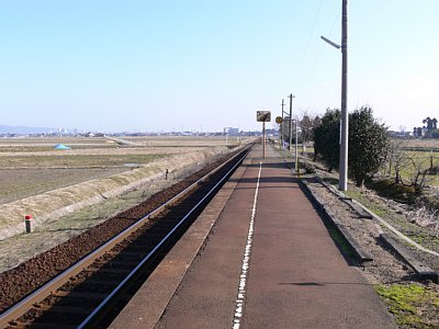林駅ホーム