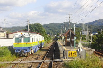 ホームと構内踏切