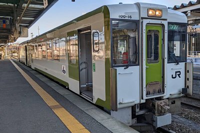 キハ100形気動車