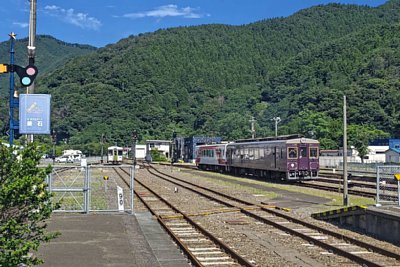 新お座敷車両「さんりくはまかぜ」