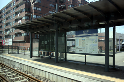 城川原駅上りホーム
