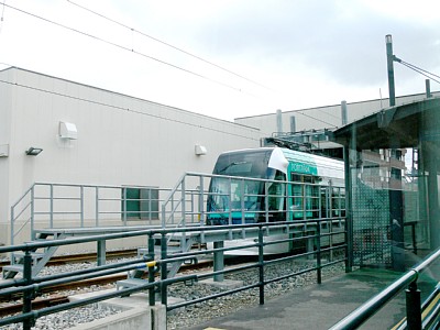 城川原車両基地