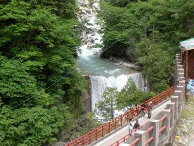 奥鐘橋と祖母谷川