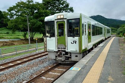キハ100形気動車