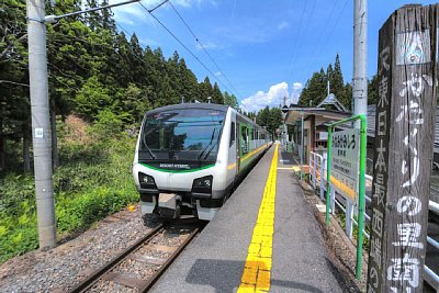 リゾートハイブリッド気動車