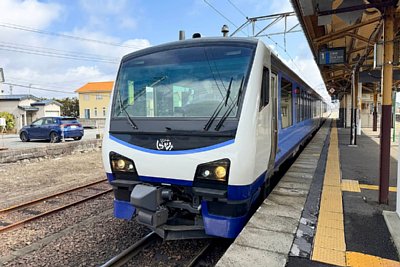 HB-E300系「リゾートしらかみ」