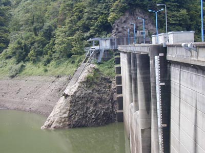堤体を上流側から