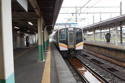 普通列車が到着しました