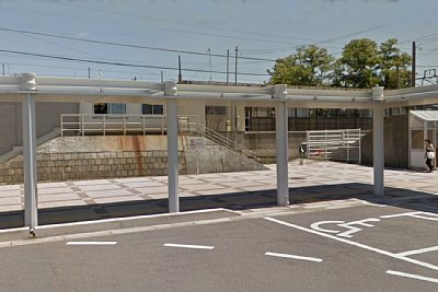 越後石山駅東口