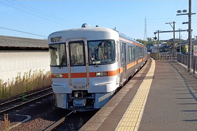 キハ25形気動車