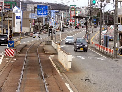 現在の新富山駅 射水線はこの右側にありました