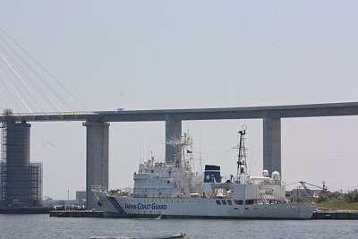 航路標識測定船「つしま」の左舷